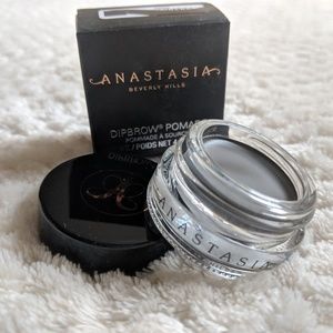 Anastasia Beverly Hills Dipbrow Pomade